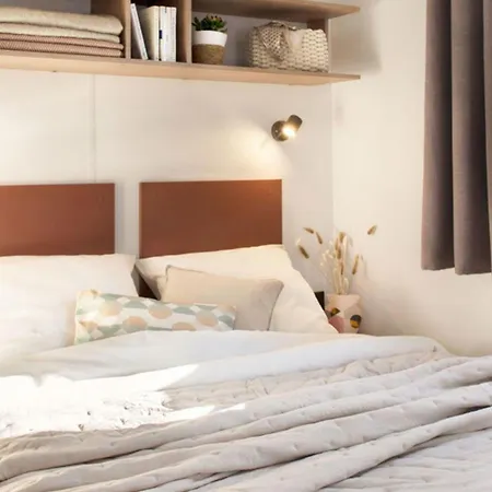 Mobil A Avec Terrasse - Api-1-52-1099 Saint-Jean-de-Monts