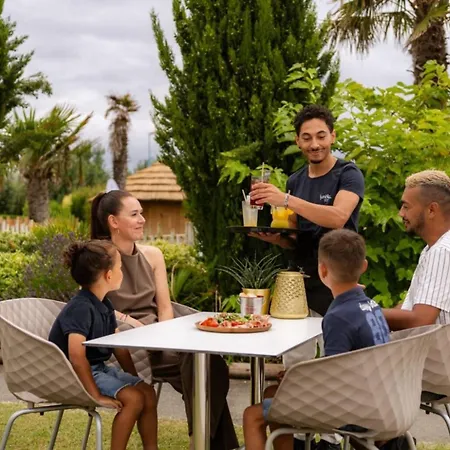 Mobil A Saint-jean-de-monts Avec Terrasse - Api-1-52-1099 مكان تخييم