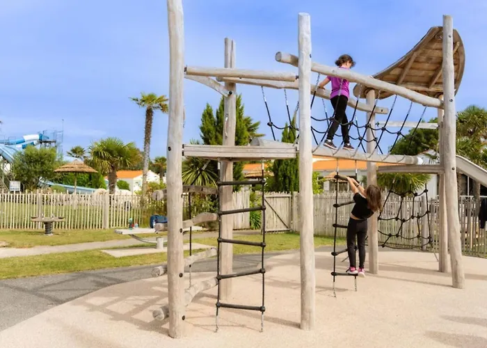 Mobil A Avec Terrasse - Api-1-52-1099 Campingplatz