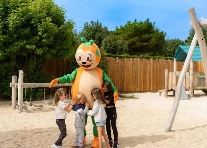 Mobil A Saint-jean-de-monts Avec Terrasse - Api-1-52-1099 Kemping *